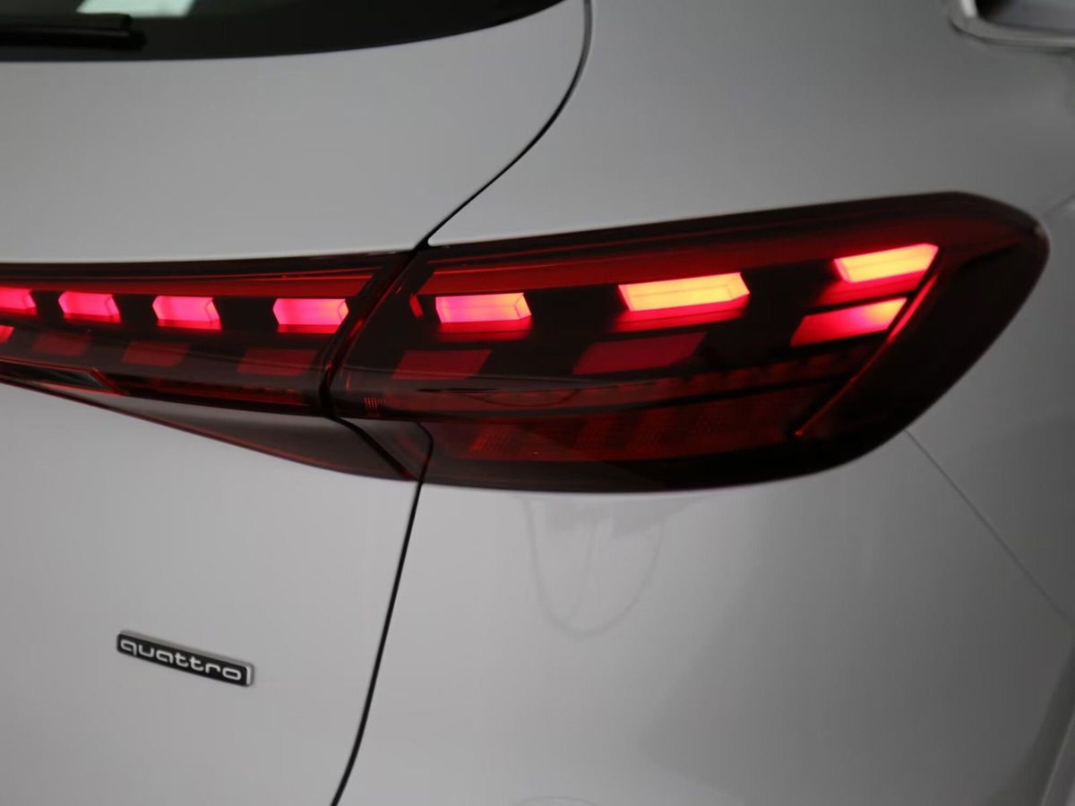 Audi Q5 40 TDI 204 CV quattro S tronic S line plus (12)