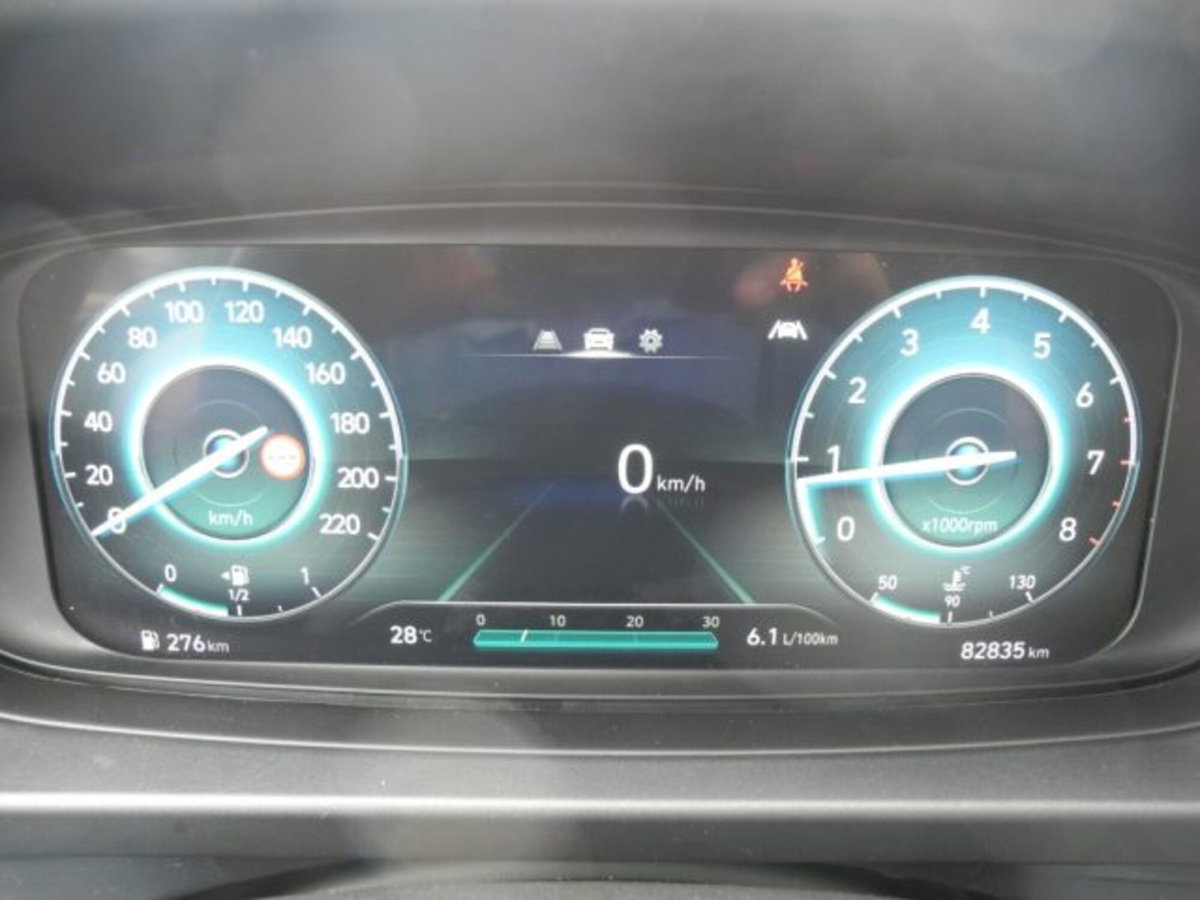 Hyundai i20 1.2 mpi Connectline mt (18)