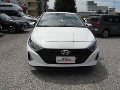 Hyundai i20 1.2 mpi Connectline mt (3)