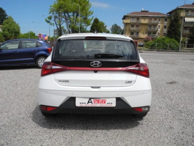 Hyundai i20 1.2 mpi Connectline mt (4)