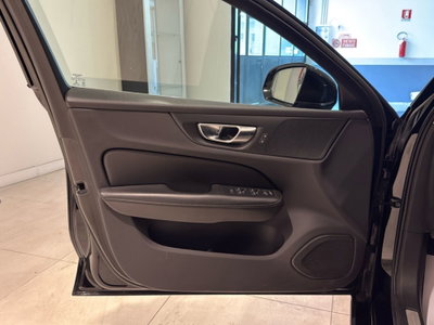 Volvo V60 T6 Recharge AWD Plug-in Hybrid Inscription (18)