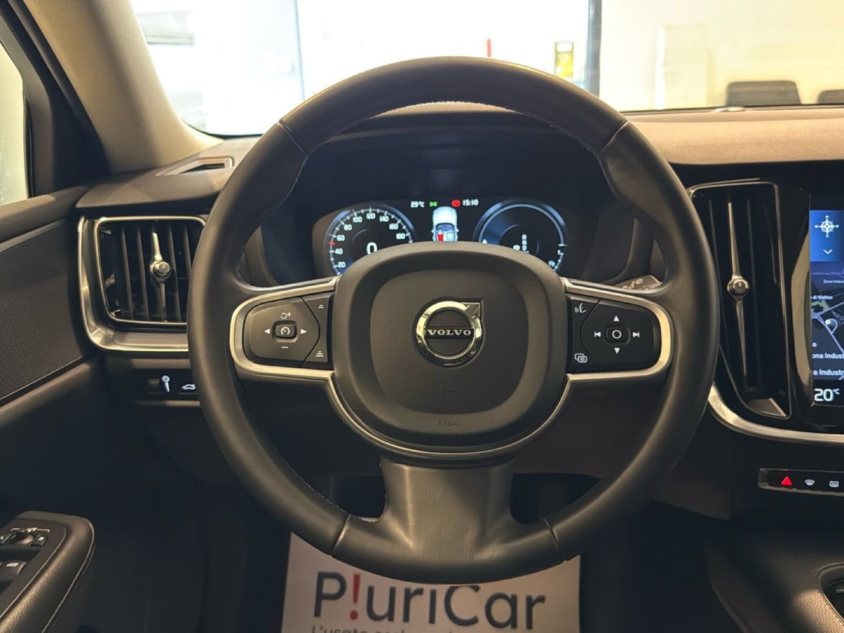 Volvo V60 T6 Recharge AWD Plug-in Hybrid Inscription (9)