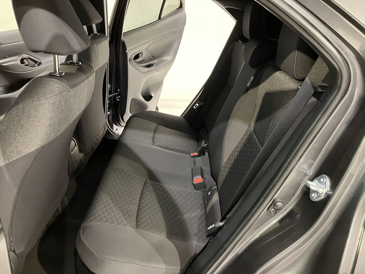 Toyota Yaris Cross Trend fwd 130cv e-cvt (10)