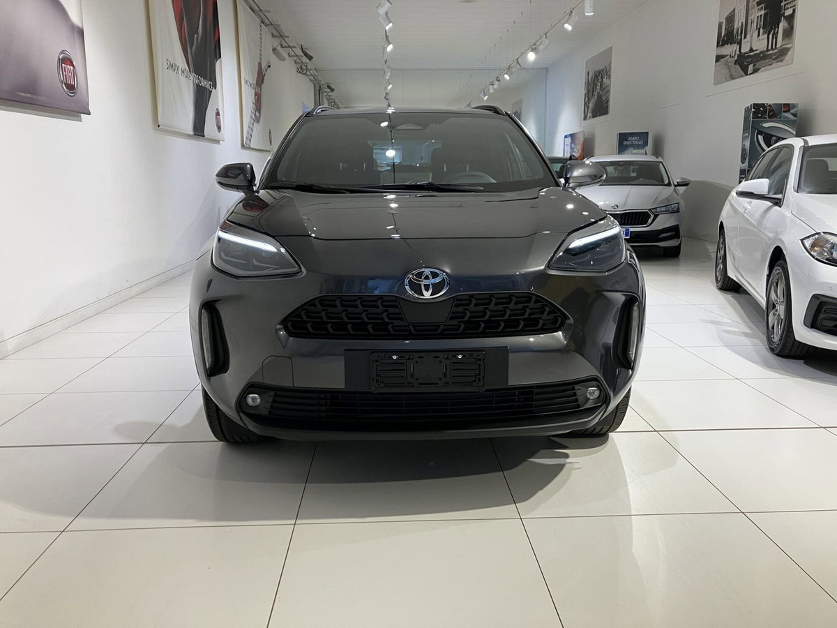 Toyota Yaris Cross Trend fwd 130cv e-cvt (2)