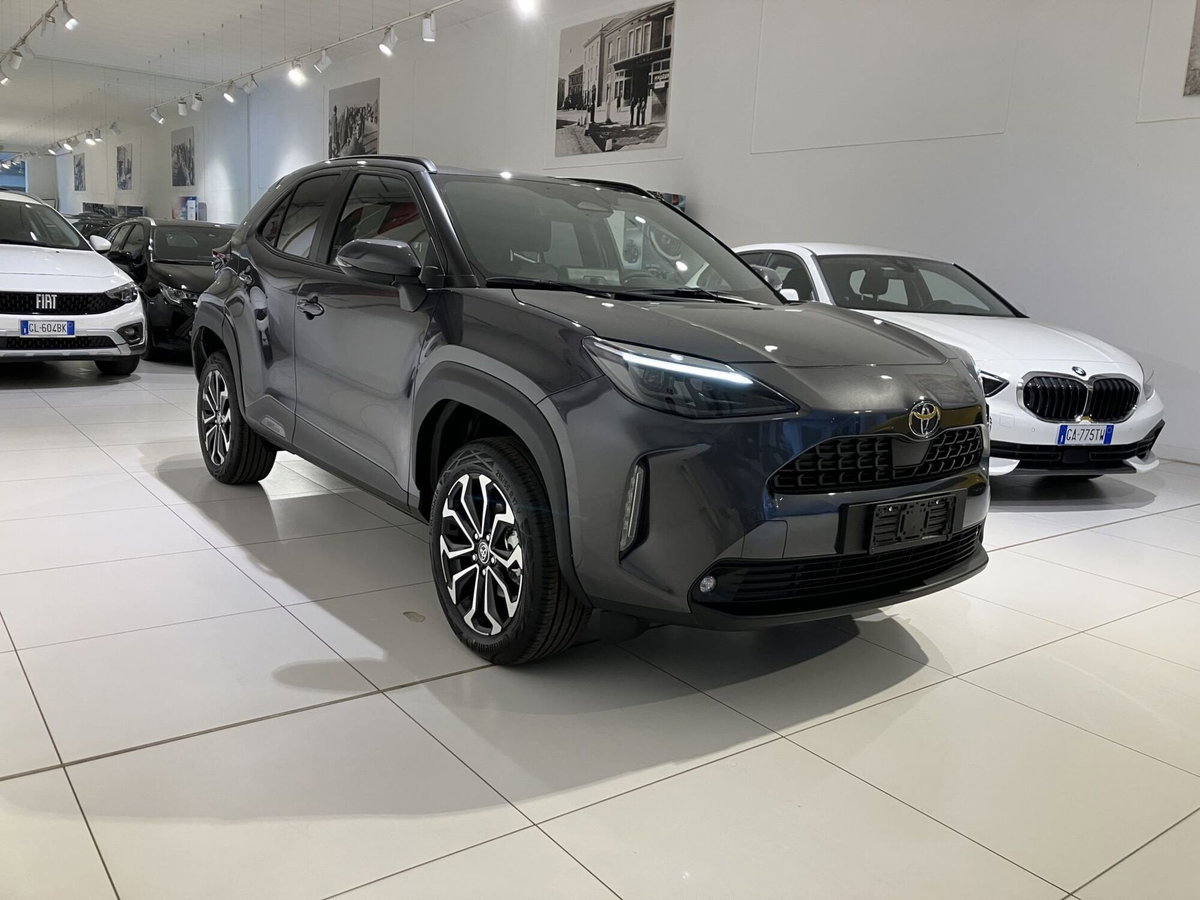 Toyota Yaris Cross Trend fwd 130cv e-cvt (3)