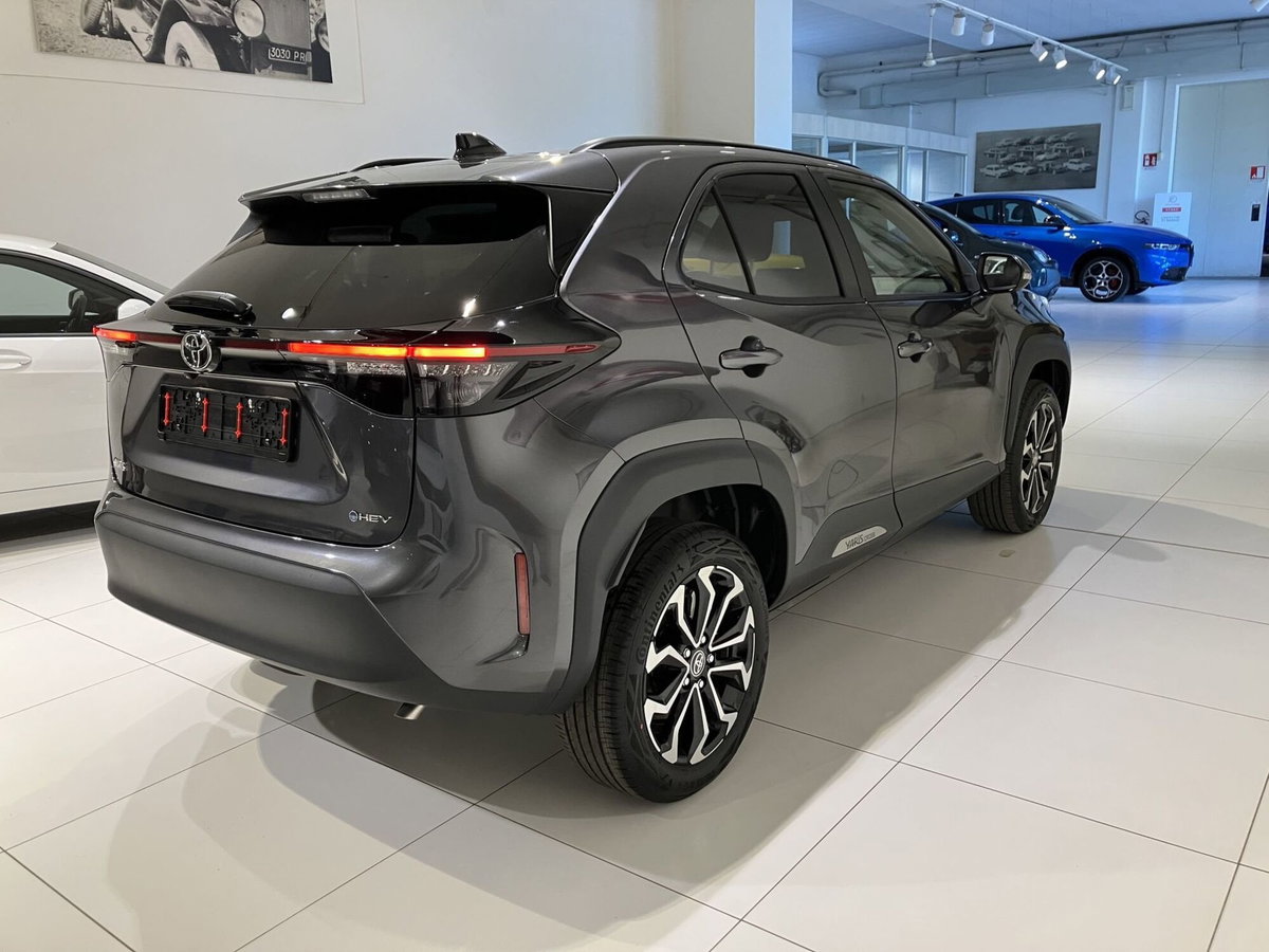 Toyota Yaris Cross Trend fwd 130cv e-cvt (6)