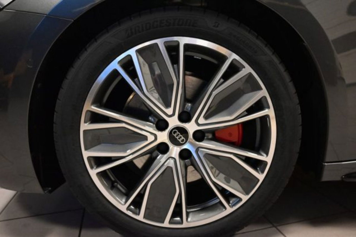 Audi A5 Avant 2.0 tdi mhev+ S line edition 204cv s-tronic (9)