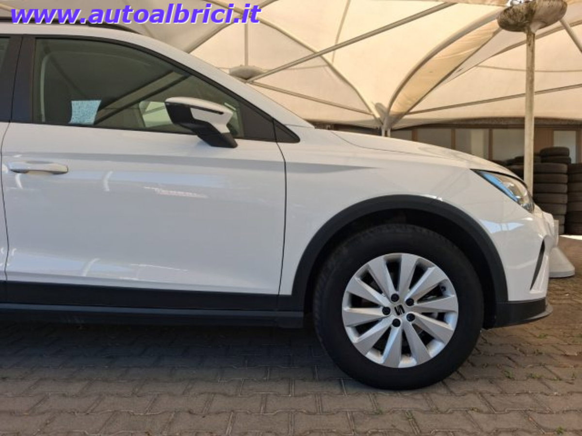 SEAT Arona 1.0 ecotsi Style 95cv (12)