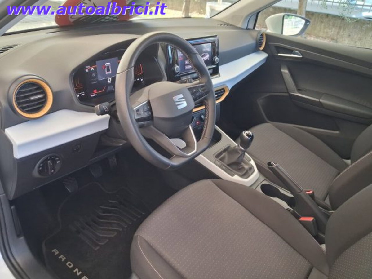 SEAT Arona 1.0 ecotsi Style 95cv (16)
