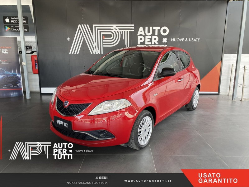 Lancia Ypsilon 1.2 69 CV 5 porte Gold
