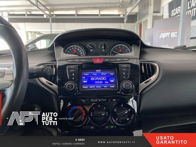 Lancia Ypsilon 1.2 69 CV 5 porte Gold (10)