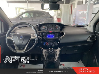 Lancia Ypsilon 1.2 69 CV 5 porte Gold (12)