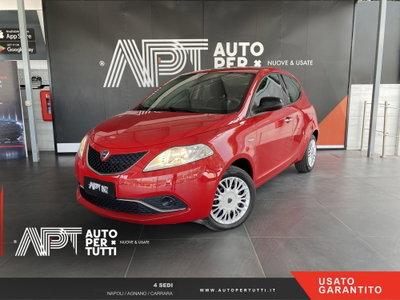 Lancia Ypsilon 1.2 69 CV 5 porte Gold (18)