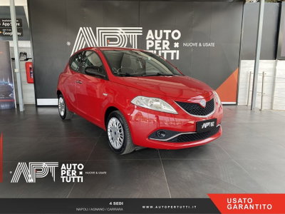 Lancia Ypsilon 1.2 69 CV 5 porte Gold (2)