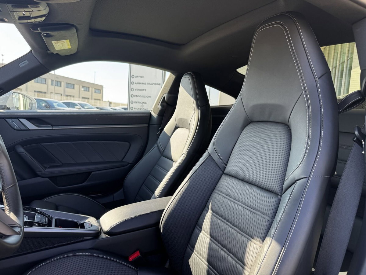 Porsche 911 Coupé 3.0 Carrera S 480cv auto (17)