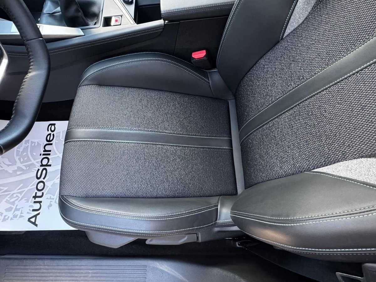 Peugeot 308 PureTech Turbo 130 S&S Allure Pack (14)