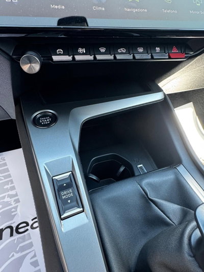 Peugeot 308 PureTech Turbo 130 S&S Allure Pack (20)