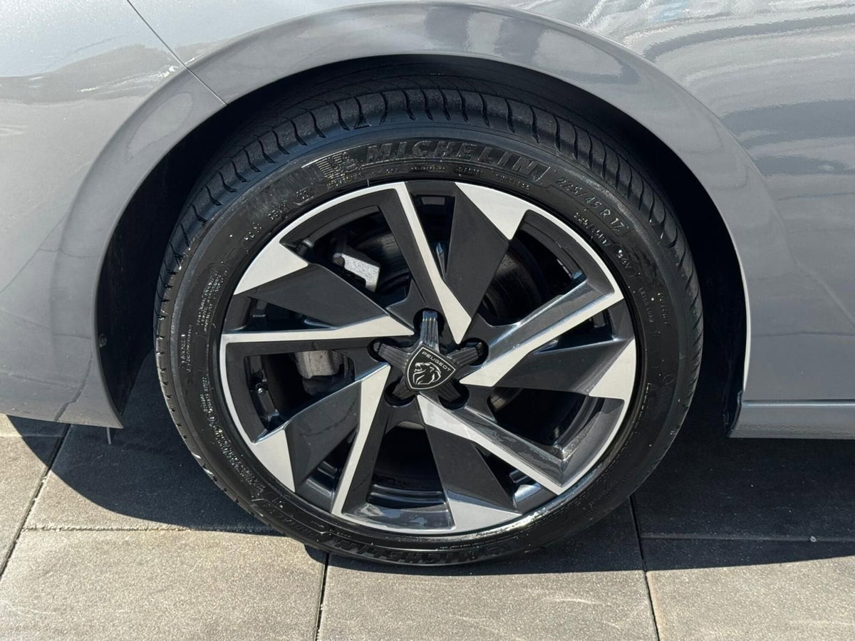 Peugeot 308 PureTech Turbo 130 S&S Allure Pack (6)