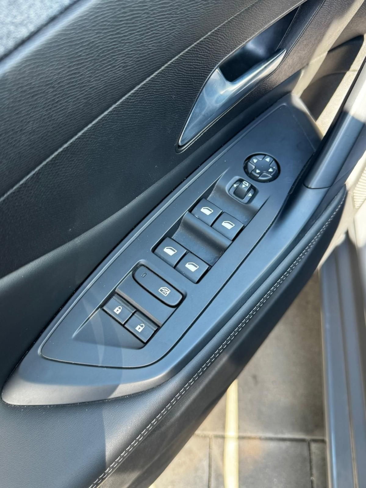 Peugeot 308 PureTech Turbo 130 S&S Allure Pack (9)