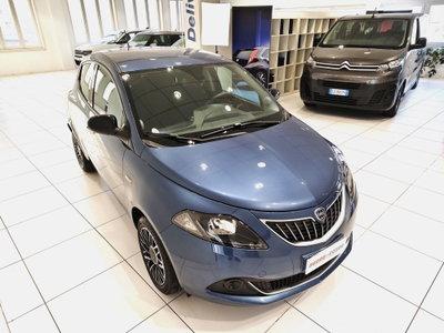 Lancia Ypsilon 1.0 FireFly 5 porte S&S Hybrid Ecochic A. Ferretti (10)