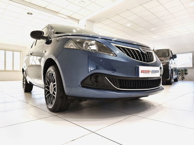 Lancia Ypsilon 1.0 FireFly 5 porte S&S Hybrid Ecochic A. Ferretti (11)