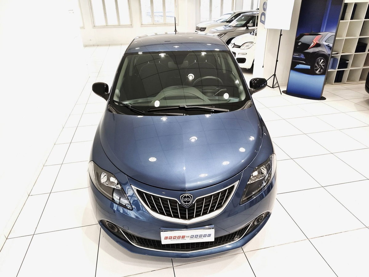 Lancia Ypsilon 1.0 FireFly 5 porte S&S Hybrid Ecochic A. Ferretti (12)