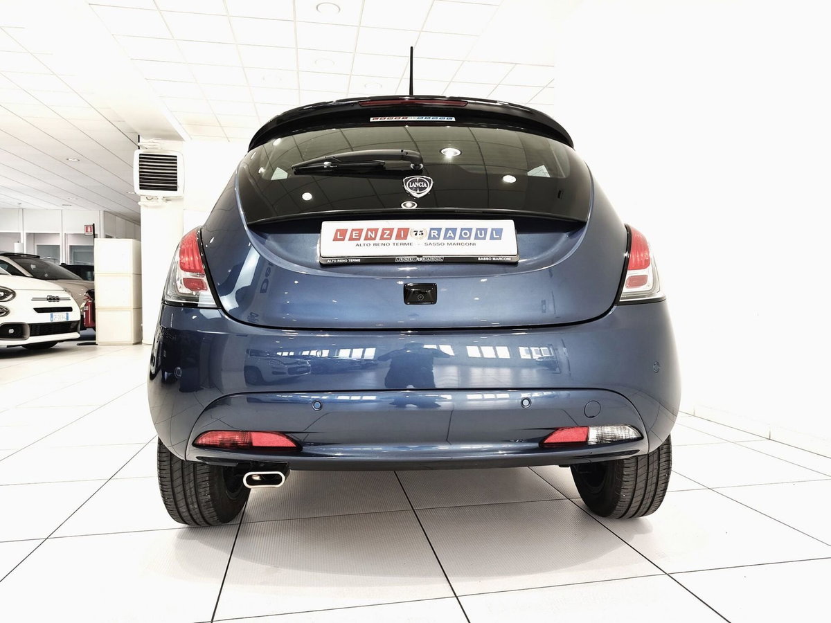 Lancia Ypsilon 1.0 FireFly 5 porte S&S Hybrid Ecochic A. Ferretti (17)