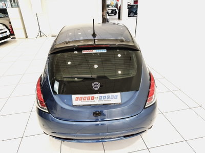 Lancia Ypsilon 1.0 FireFly 5 porte S&S Hybrid Ecochic A. Ferretti (19)