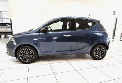 Lancia Ypsilon 1.0 FireFly 5 porte S&S Hybrid Ecochic A. Ferretti (2)