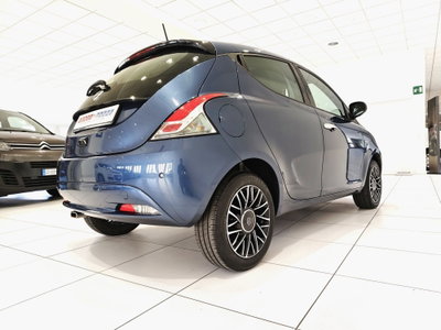 Lancia Ypsilon 1.0 FireFly 5 porte S&S Hybrid Ecochic A. Ferretti (20)