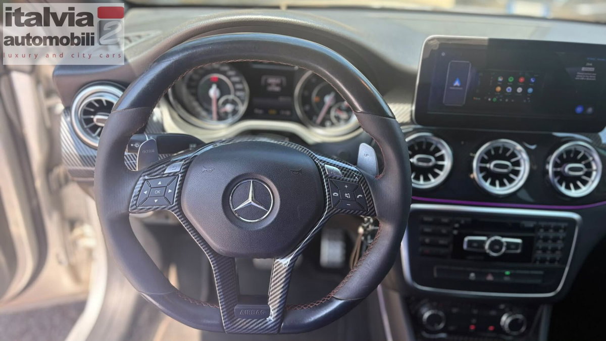 Mercedes-Benz CLA 45 AMG 4Matic (12)