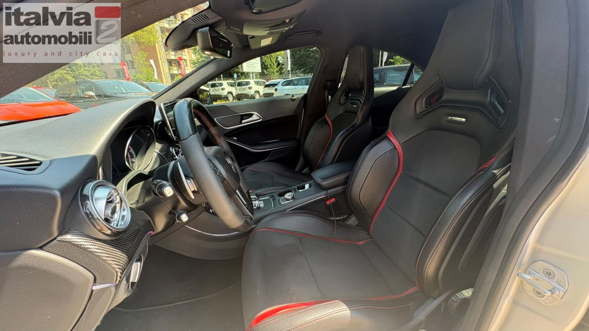 Mercedes-Benz CLA 45 AMG 4Matic (9)