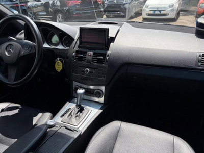 Mercedes-Benz Classe C 220 CDI BlueEFFICIENCY Avantgarde AMG (14)