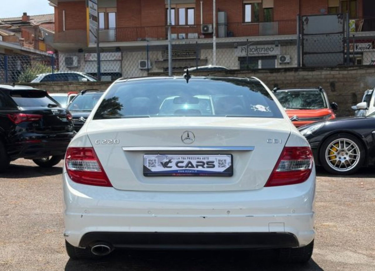Mercedes-Benz Classe C 220 CDI BlueEFFICIENCY Avantgarde AMG (5)