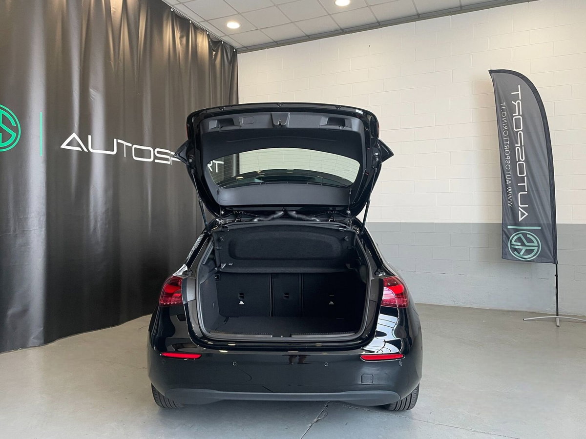 Mercedes-Benz Classe A 180 Automatic Sport (6)