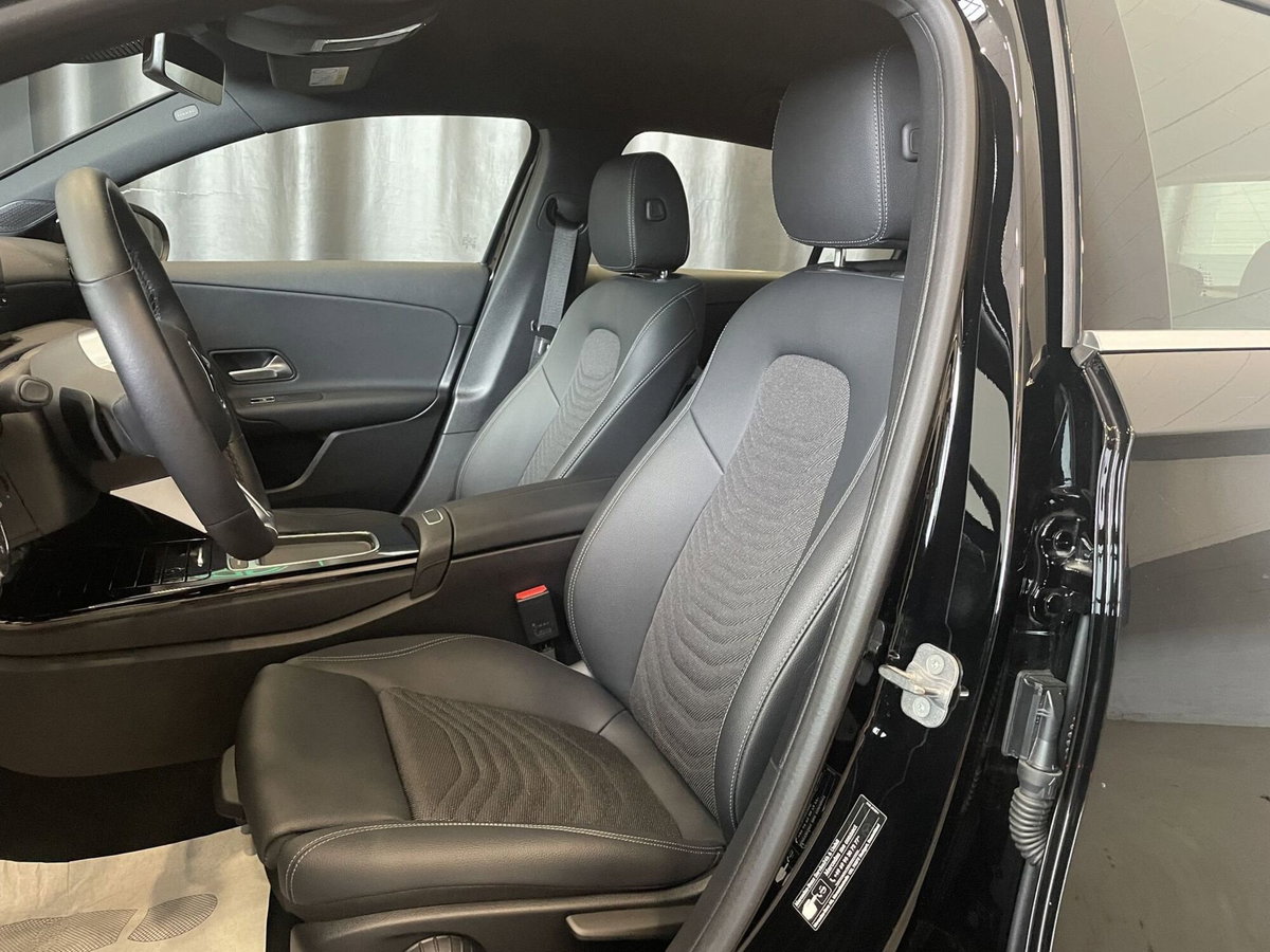 Mercedes-Benz Classe A 180 Automatic Sport (9)