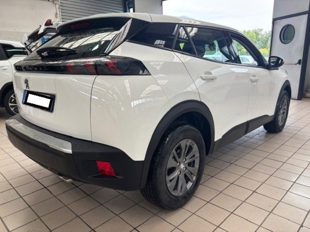 Peugeot 2008 BlueHDi 100 S&S Allure (6)