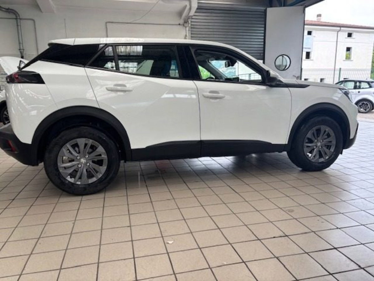 Peugeot 2008 BlueHDi 100 S&S Allure (7)
