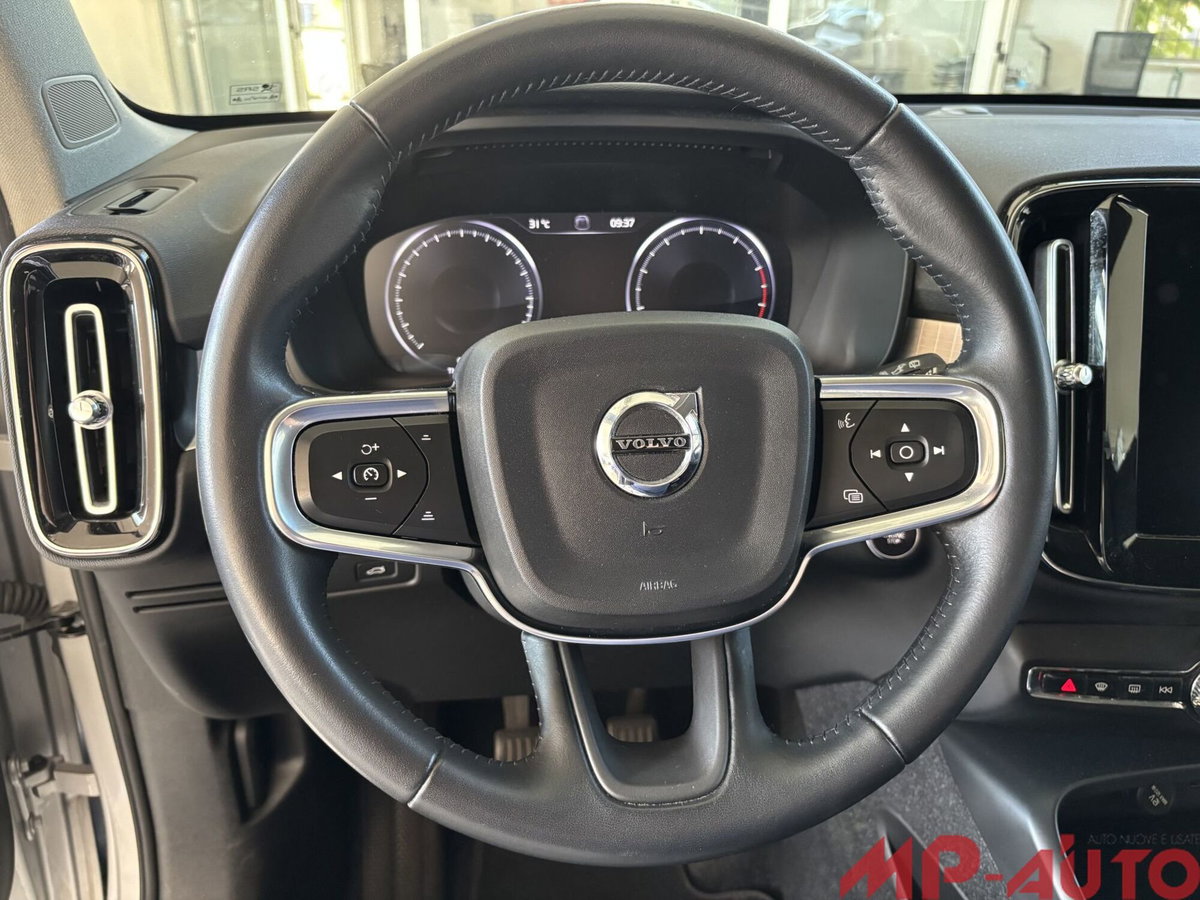 Volvo XC40 T3 (10)