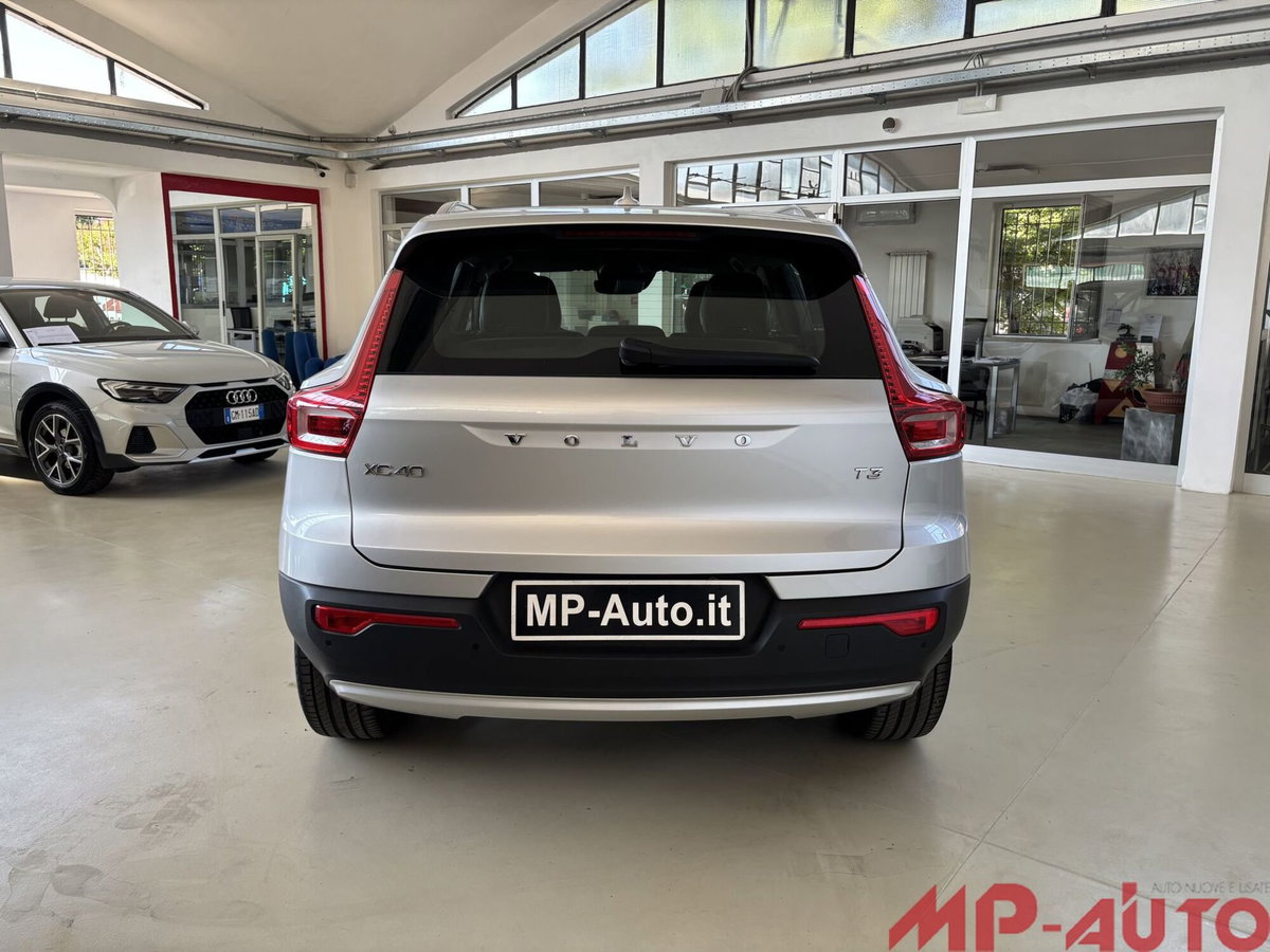 Volvo XC40 T3 (5)