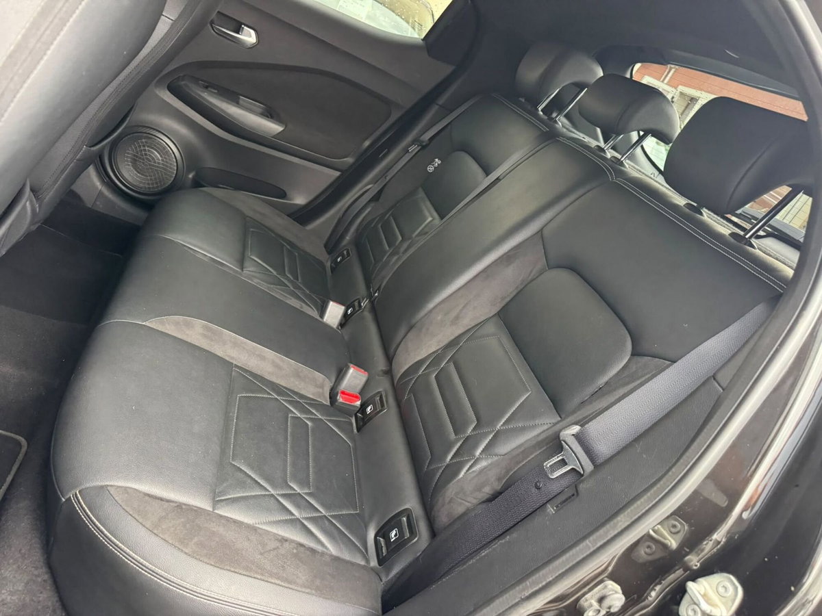 Nissan Juke 1.0 dig-t N-Design 114cv (13)