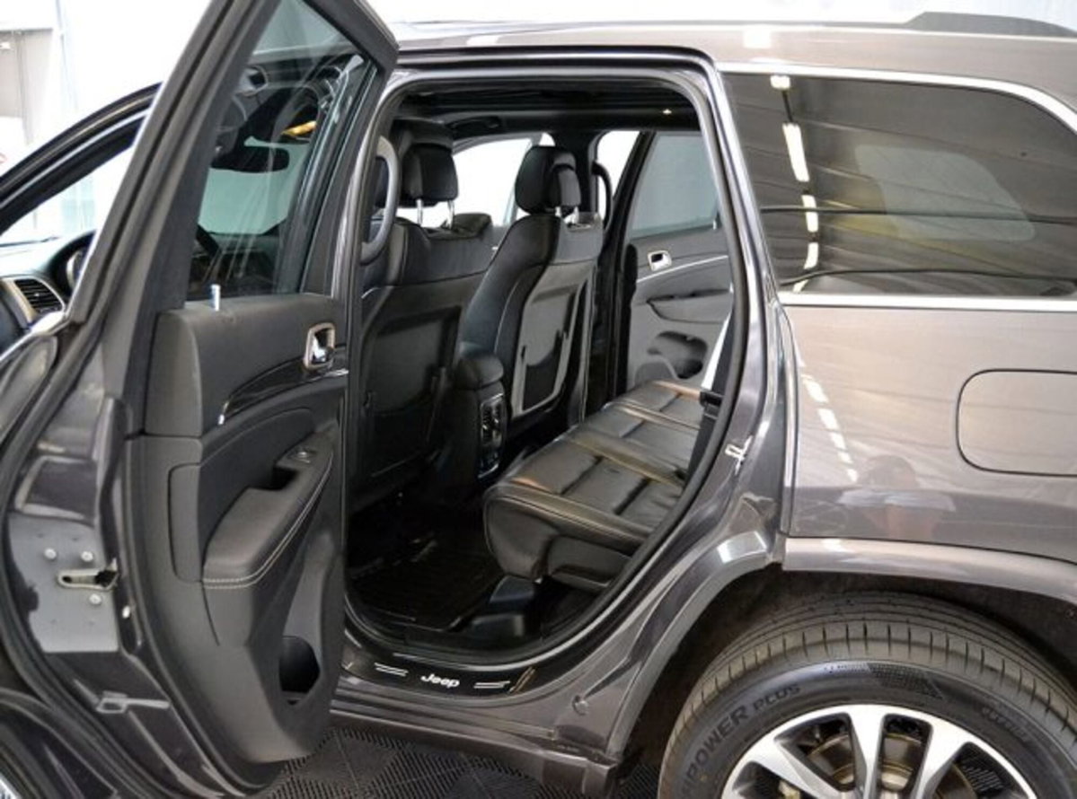 Jeep Grand Cherokee 3.0 V6 CRD 250 CV Multijet II Overland (3)