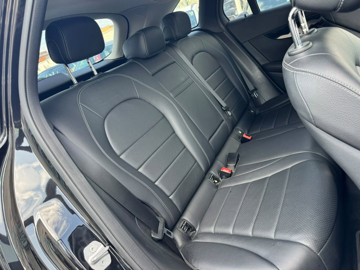Mercedes-Benz GLC SUV 220 d 4Matic Sport (12)