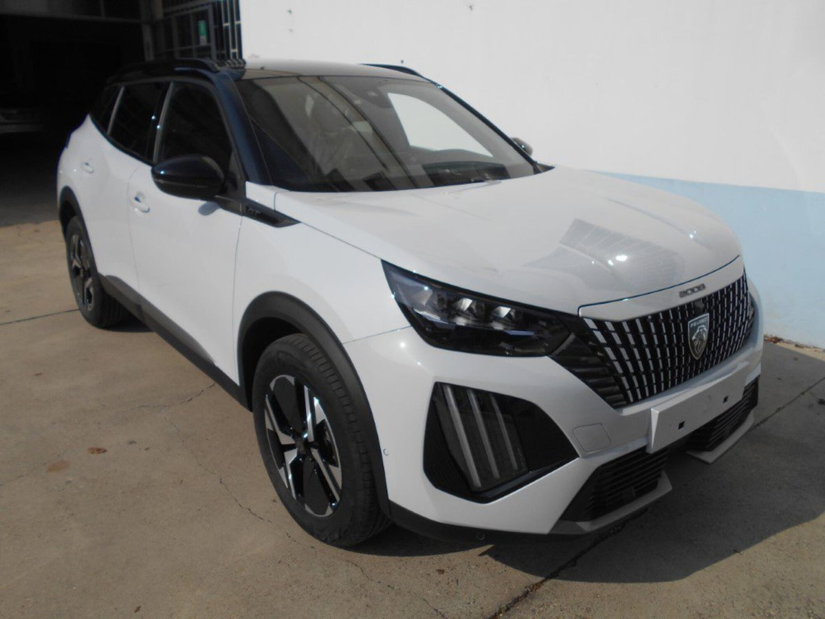 Peugeot 2008 1.2 hybrid GT Exclusive 145cv e-dcs6