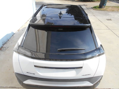 Peugeot 2008 1.2 hybrid GT Exclusive 145cv e-dcs6 (15)