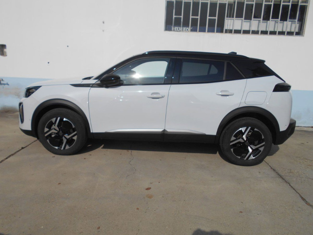 Peugeot 2008 1.2 hybrid GT Exclusive 145cv e-dcs6 (3)
