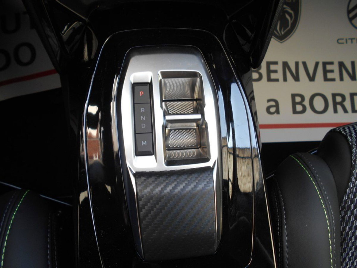 Peugeot 2008 1.2 hybrid GT Exclusive 145cv e-dcs6 (6)