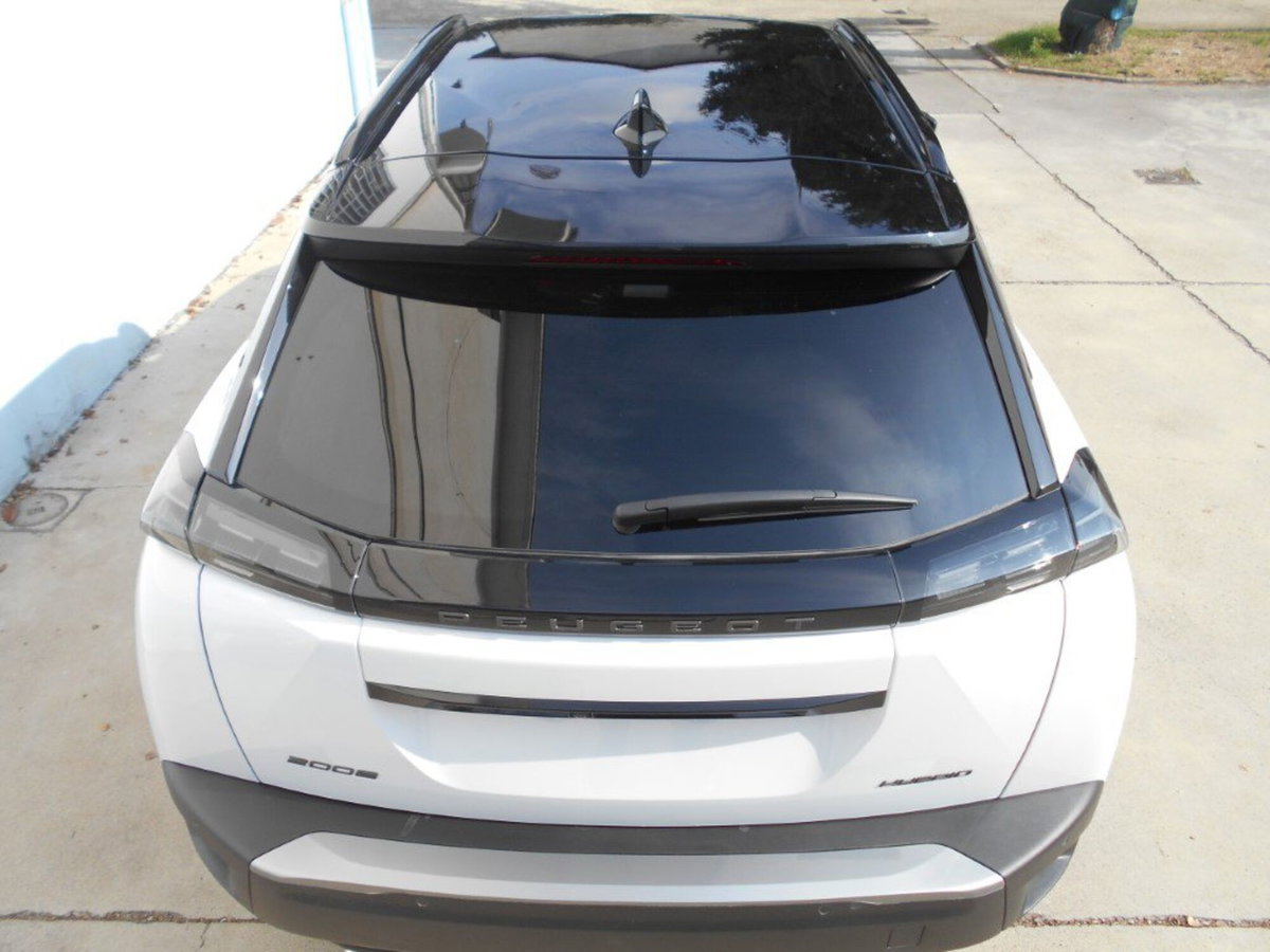 Peugeot 2008 1.2 hybrid GT Exclusive 145cv e-dcs6 (15)
