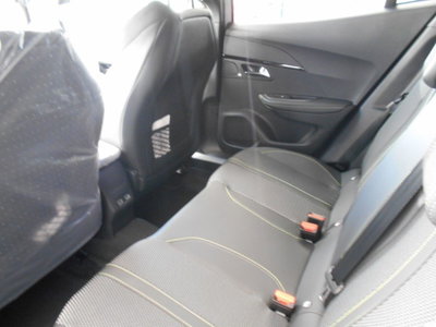 Peugeot 2008 1.2 hybrid GT Exclusive 145cv e-dcs6 (17)