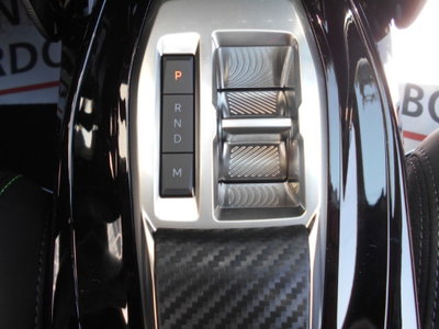 Peugeot 2008 1.2 hybrid GT 145cv e-dcs6 (8)